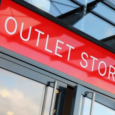 European outlets: the key to smart, economical shopping